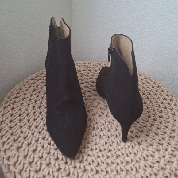 New Antonio Di Falia Black Suede Ankle Booties Made In PORTUGAL - Picture 5 of 8